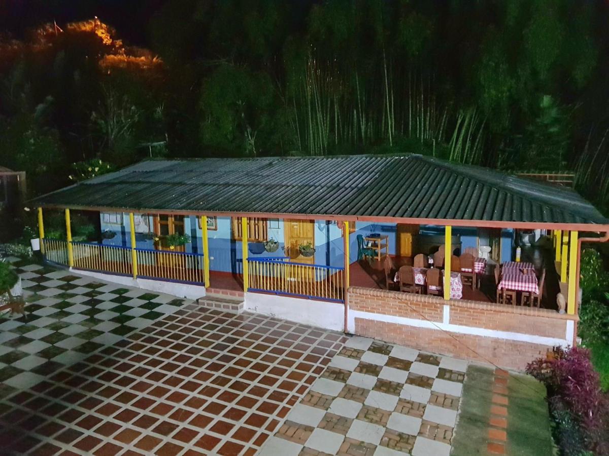 Finca Turistica Los Rosales Pereira Exterior photo