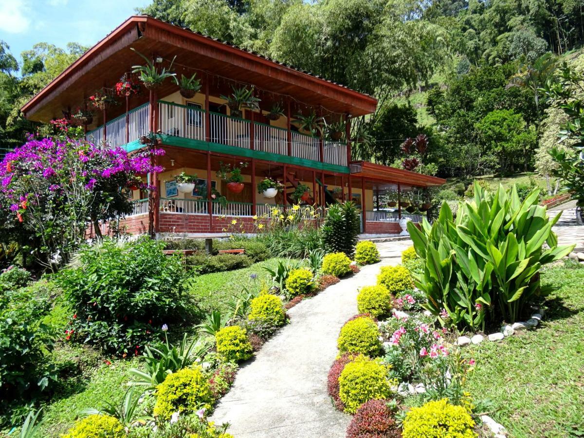 Finca Turistica Los Rosales Pereira Exterior photo