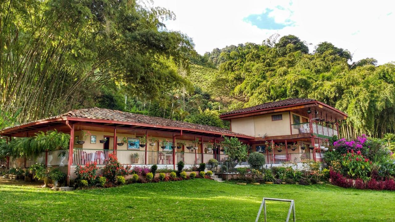 Finca Turistica Los Rosales Pereira Exterior photo